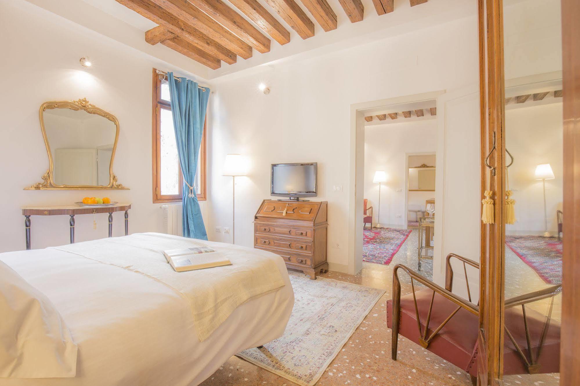Corte Realdi Suites Venezia Veneza Exterior foto